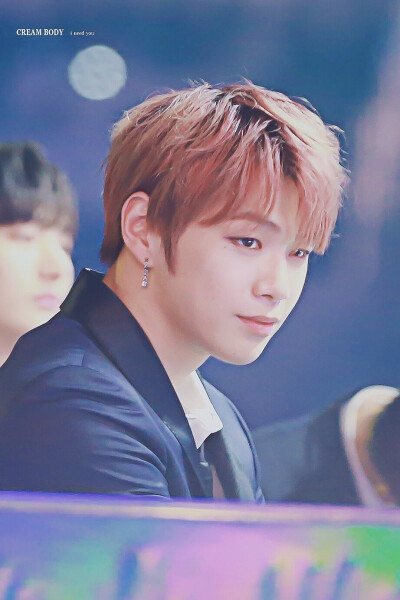 姜丹尼尔 Kang Daniel