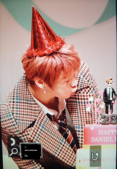 姜丹尼尔 Kang Daniel