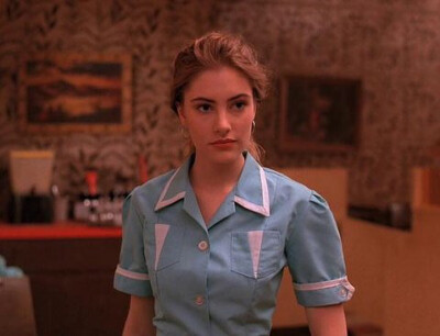 293 Mädchen Amick（梅晨·阿米克）：《Twin Peaks（双峰）》Shelly Johnson（雪莉）