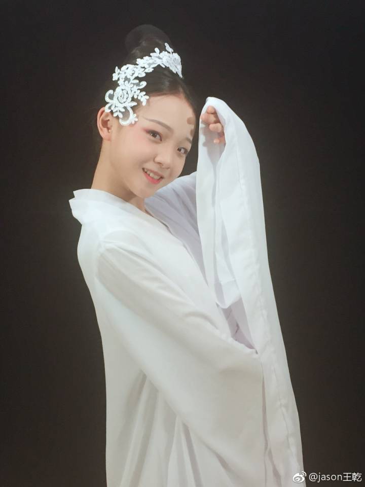 这扮相也太仙了吧qaq