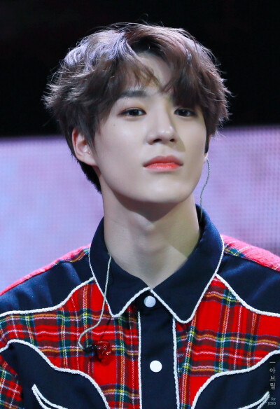 NCT 李帝努 Jeno