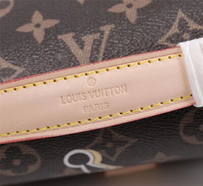 LV POCHETTE METIS totes for women.M43991 M40780 M44366 25.0 x 19.0 x 7.0 cm material :- Monogram canvas.