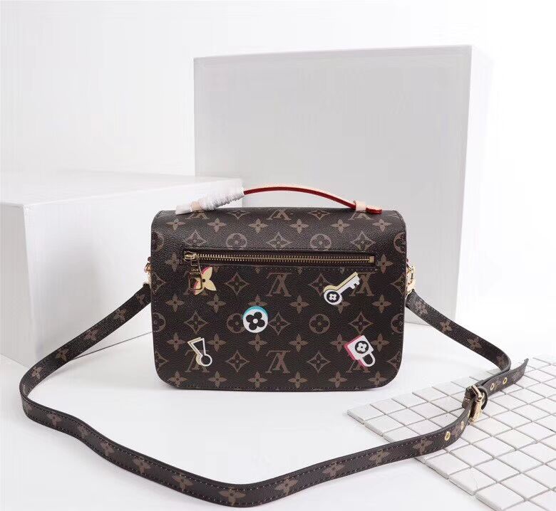 LV POCHETTE METIS totes for women.M43991 M40780 M44366 25.0 x 19.0 x 7.0 cm material :- Monogram canvas.