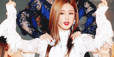 赵美妍
2018MAMA
cr：logo