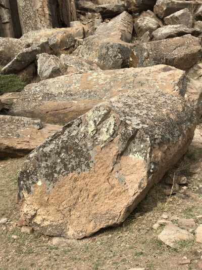 内蒙古的石条山~神奇的火山地貌遗迹~完全免费的无人景点~