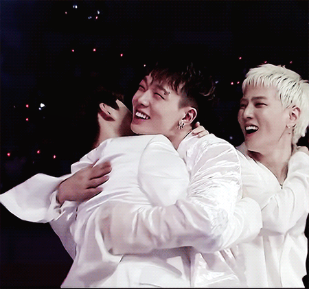 今日份打啵女孩的快乐