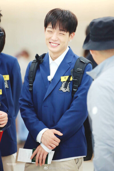 今日份打啵女孩的快乐