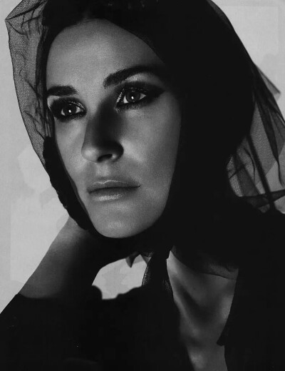 黛米摩尔
Demi Moore 1962年～
美国女演员
