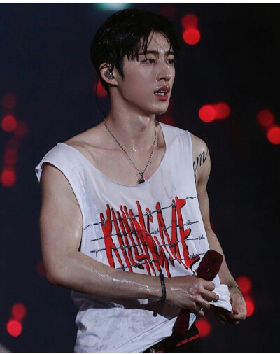 ikon B.I 金韩彬