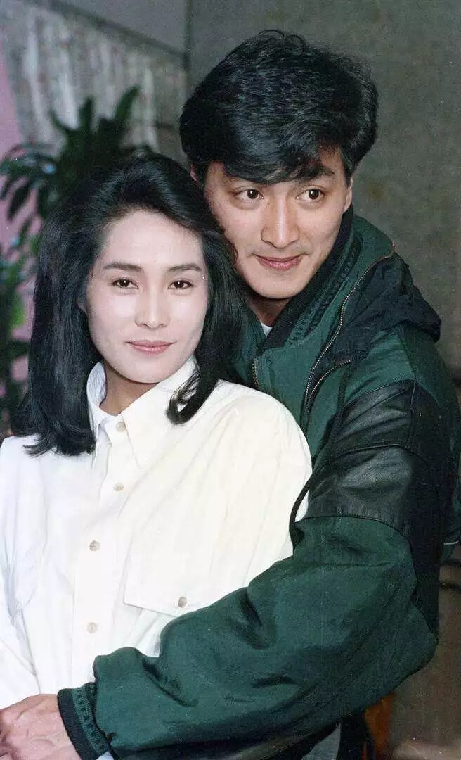 何家劲金素梅