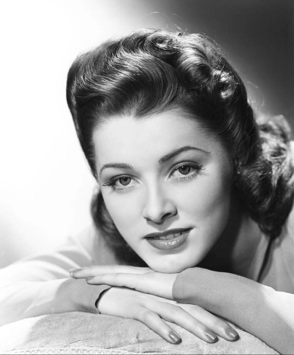 Eleanor Parker ​​​