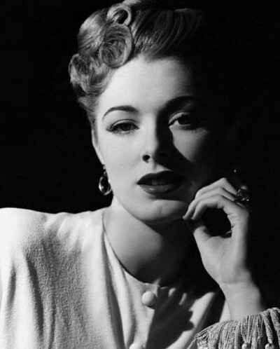 Eleanor Parker ​​​