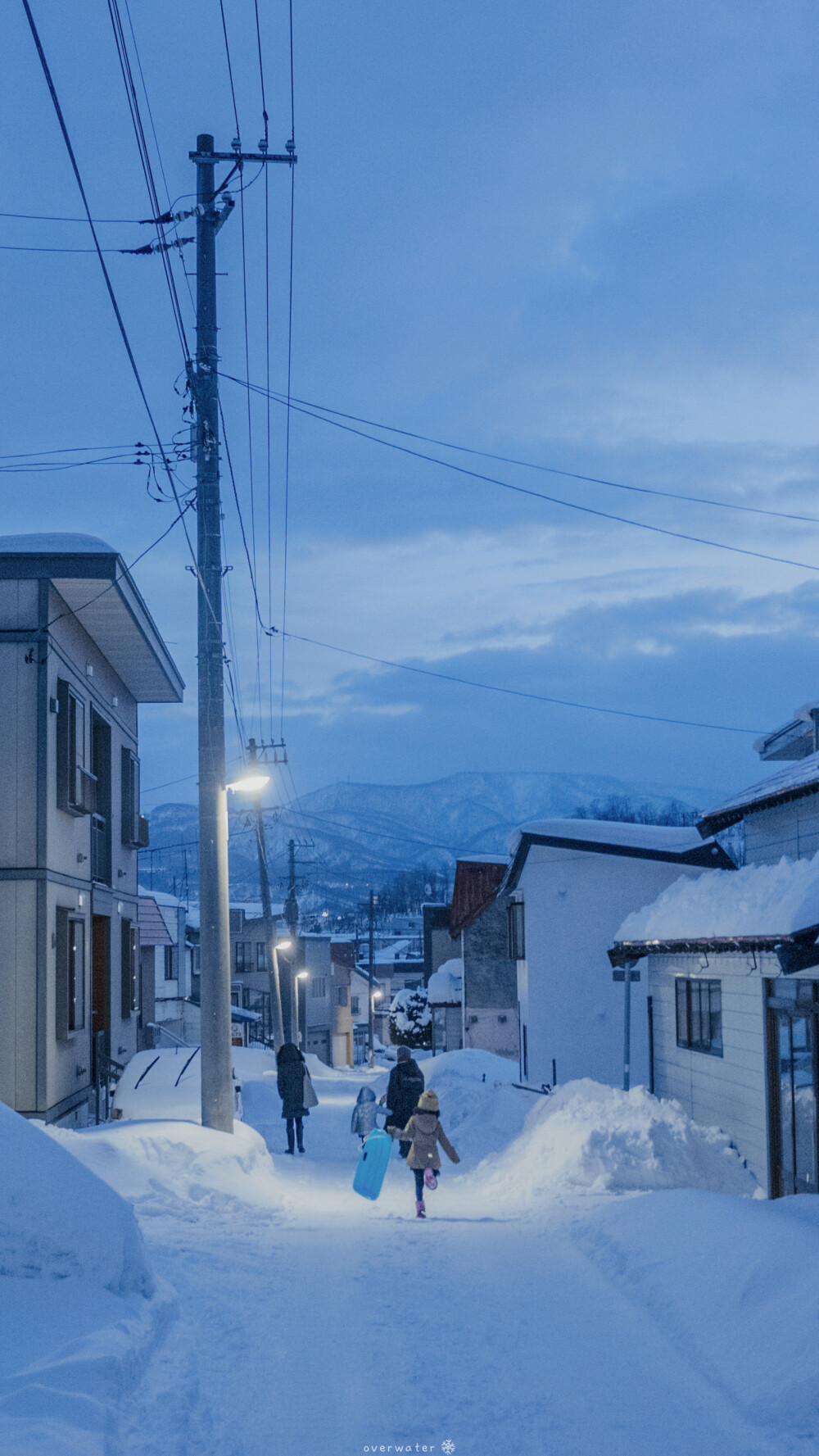 北海道雪景手机壁纸。