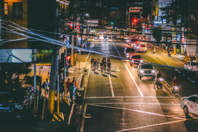 人人有权争胜负，无人有权论是非。——王小波