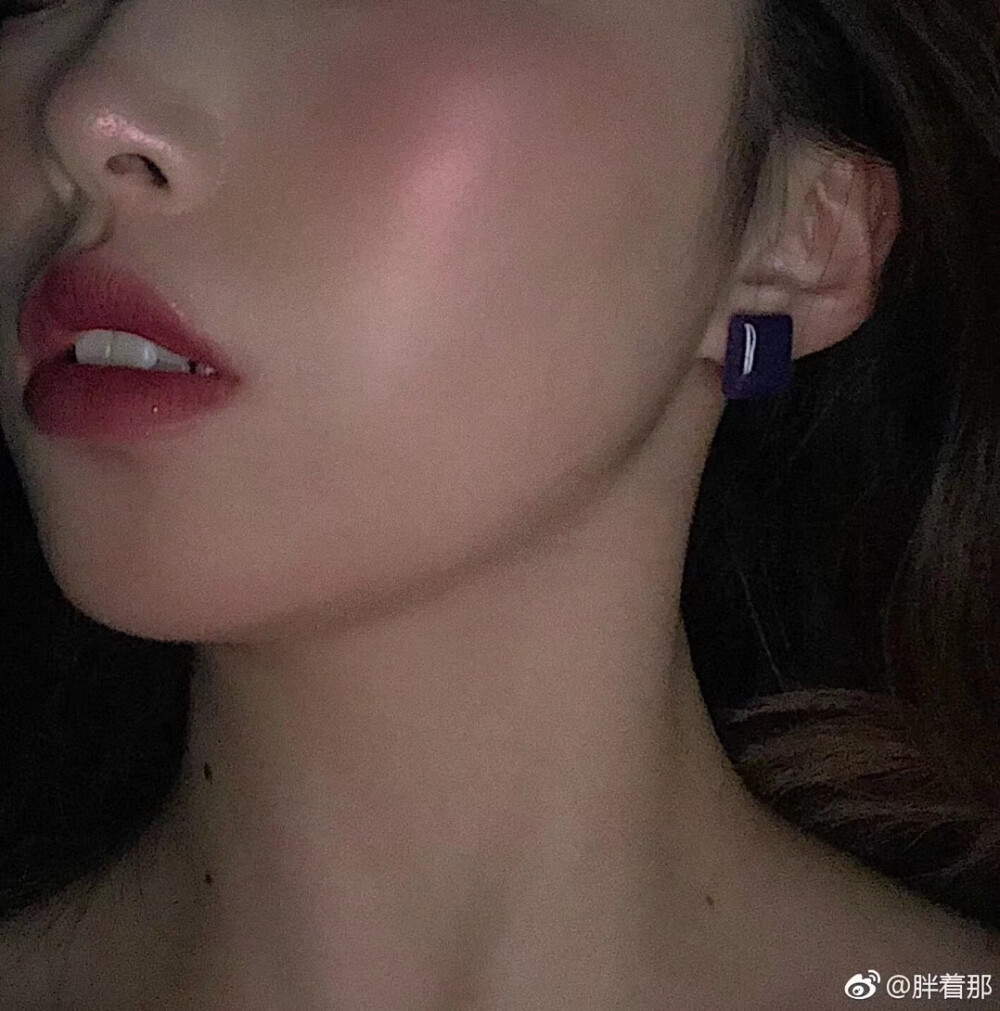 为外表而活的女生不吃东西