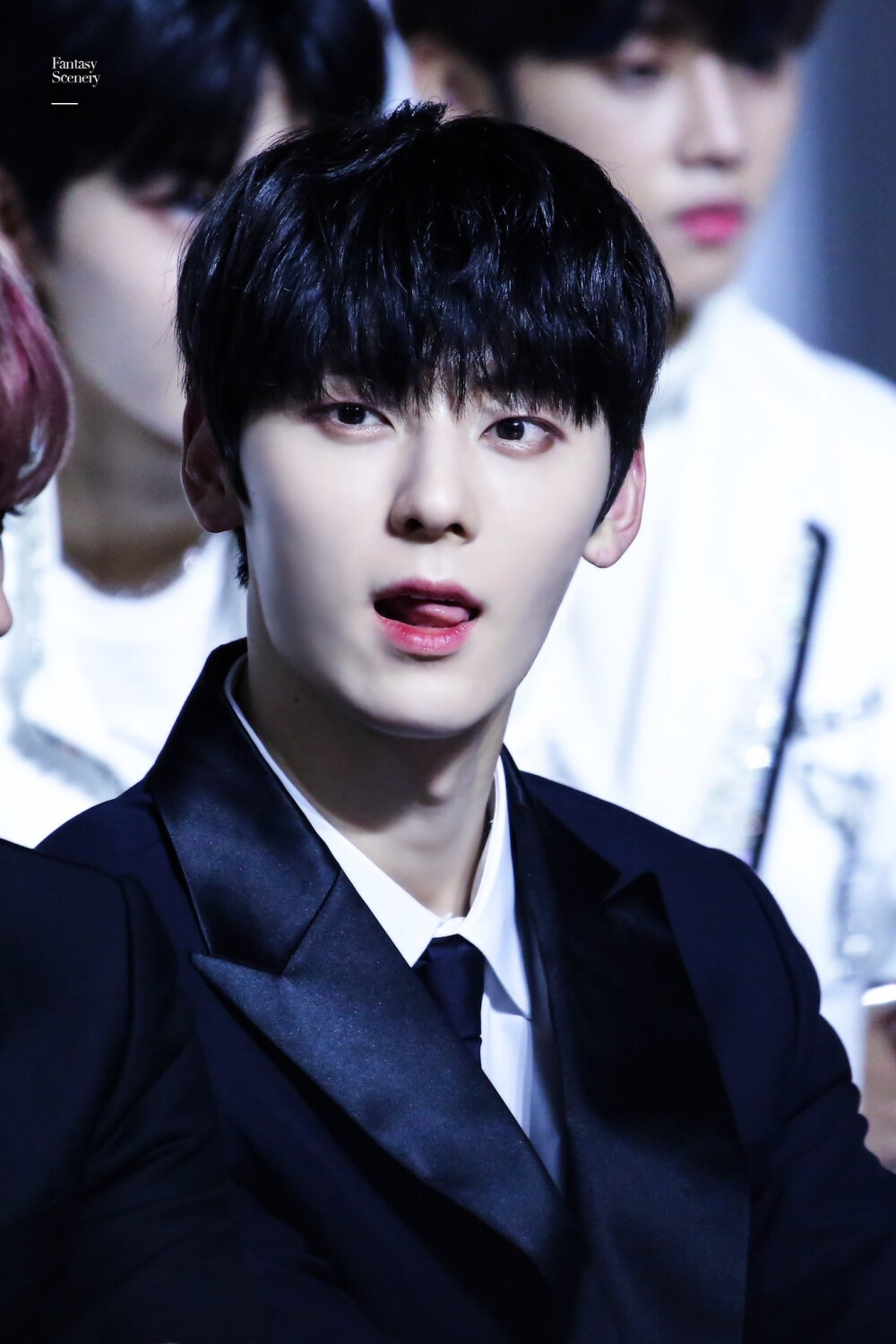 wannaone黄旼炫赞评论更多所有评论你也来说些什么吧