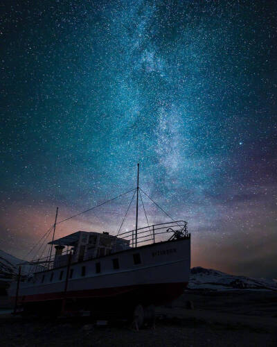 挪威雪夜（图片来源微博）