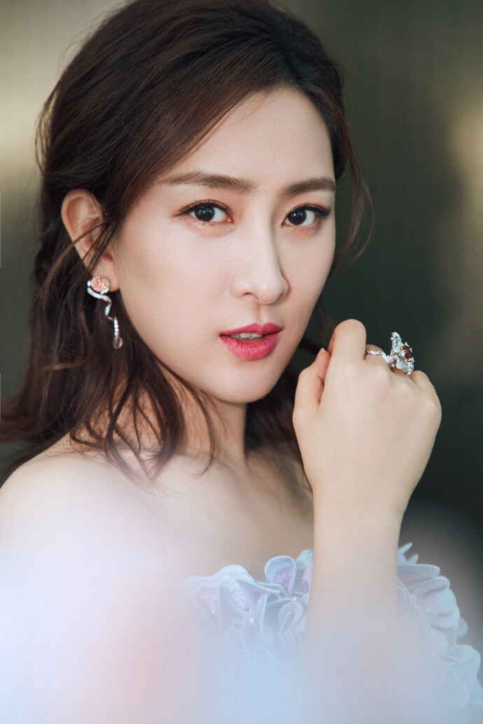 马苏受邀出席海南岛国际电影节