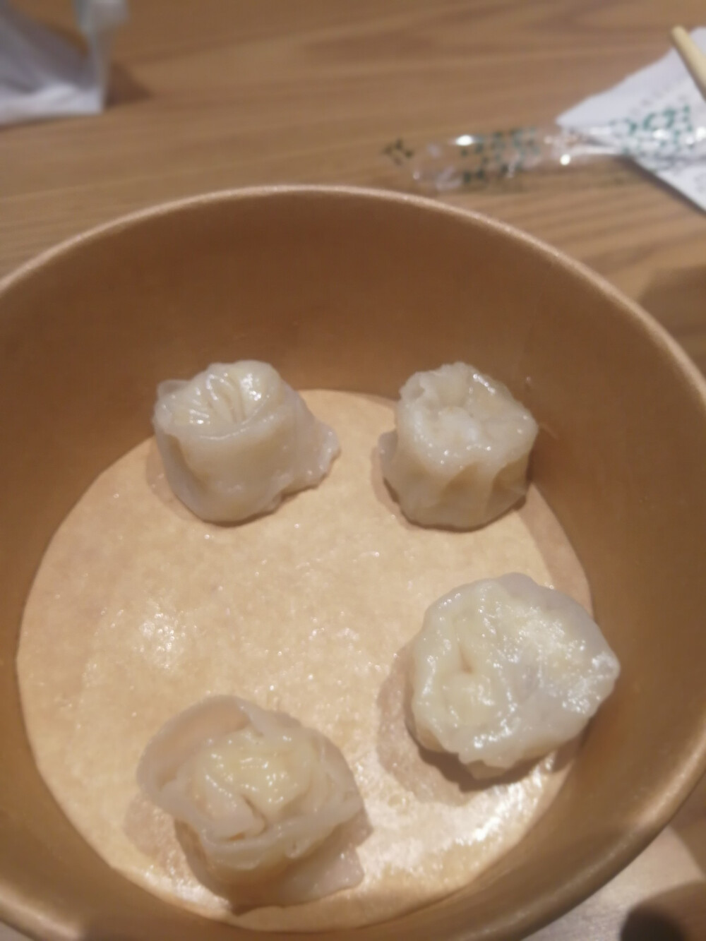 浙口小吃，葱油拌面；鱼皮虾饺