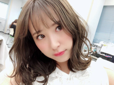 乃木坂46 卫藤美彩