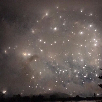 #今日份背景#
灯关了 我可以哭了吗
楚君璃 | 顾辞.