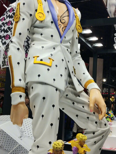 Bandai JF2019 布加拉提 等身大figure