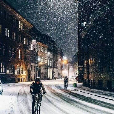 哥本哈根的雪夜，好美。