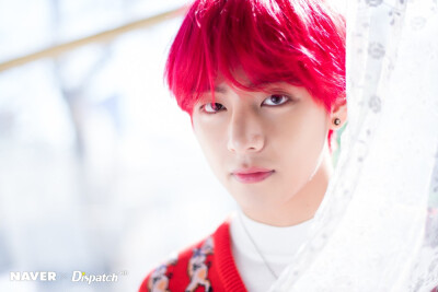 V 金泰亨 BTS 防弹少年团 20181224 Naver x Dispatch更新