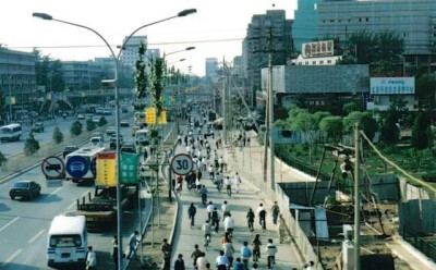 风居住的街道