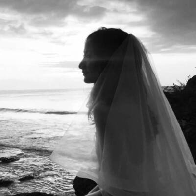 我也怀疑这世界对我的爱