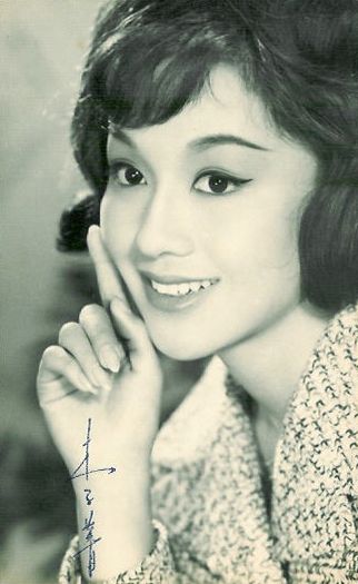 娃娃影后李菁