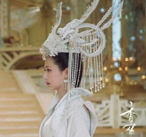 香蜜良心造型，侧面才发现是龙的形状