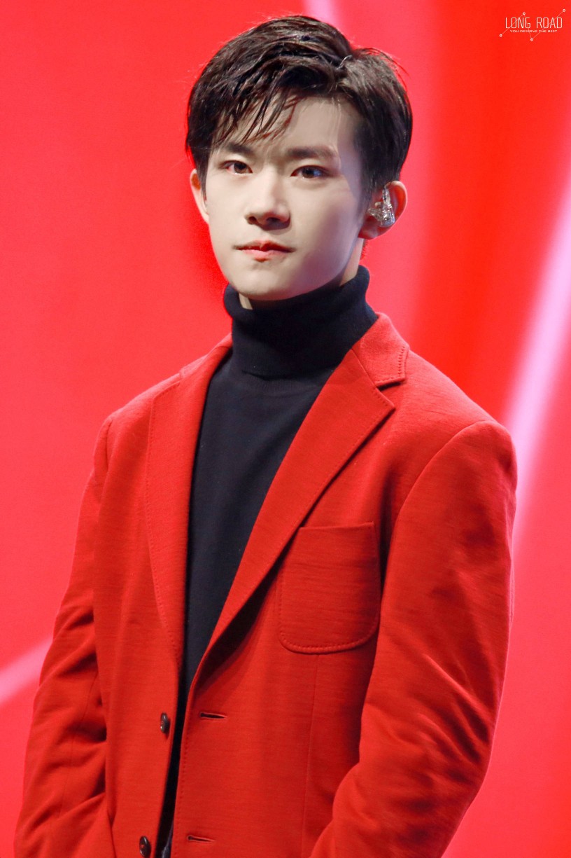 #易烊千玺 #tfboys 华为nova4手机新品发布会 华为nova全球代言人 高清 帅气