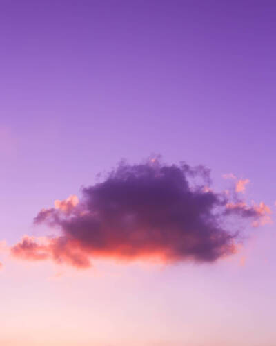 紫色天空背景图壁纸