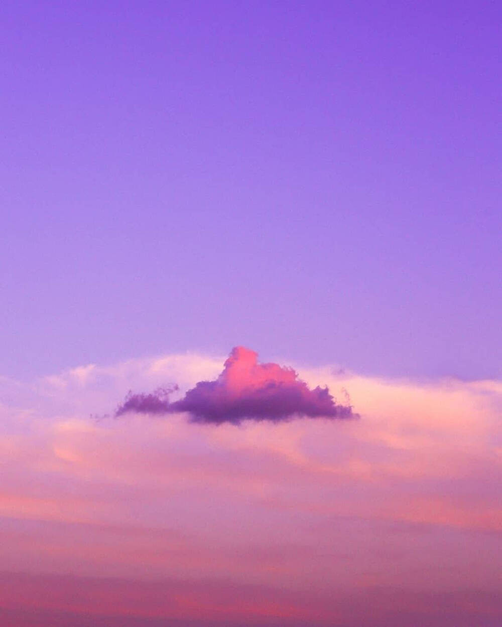 紫色天空背景图壁纸