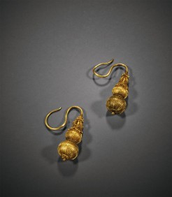 明 金质葫芦耳环 （一对）成交价： 23,000 RMB （含买家佣金）