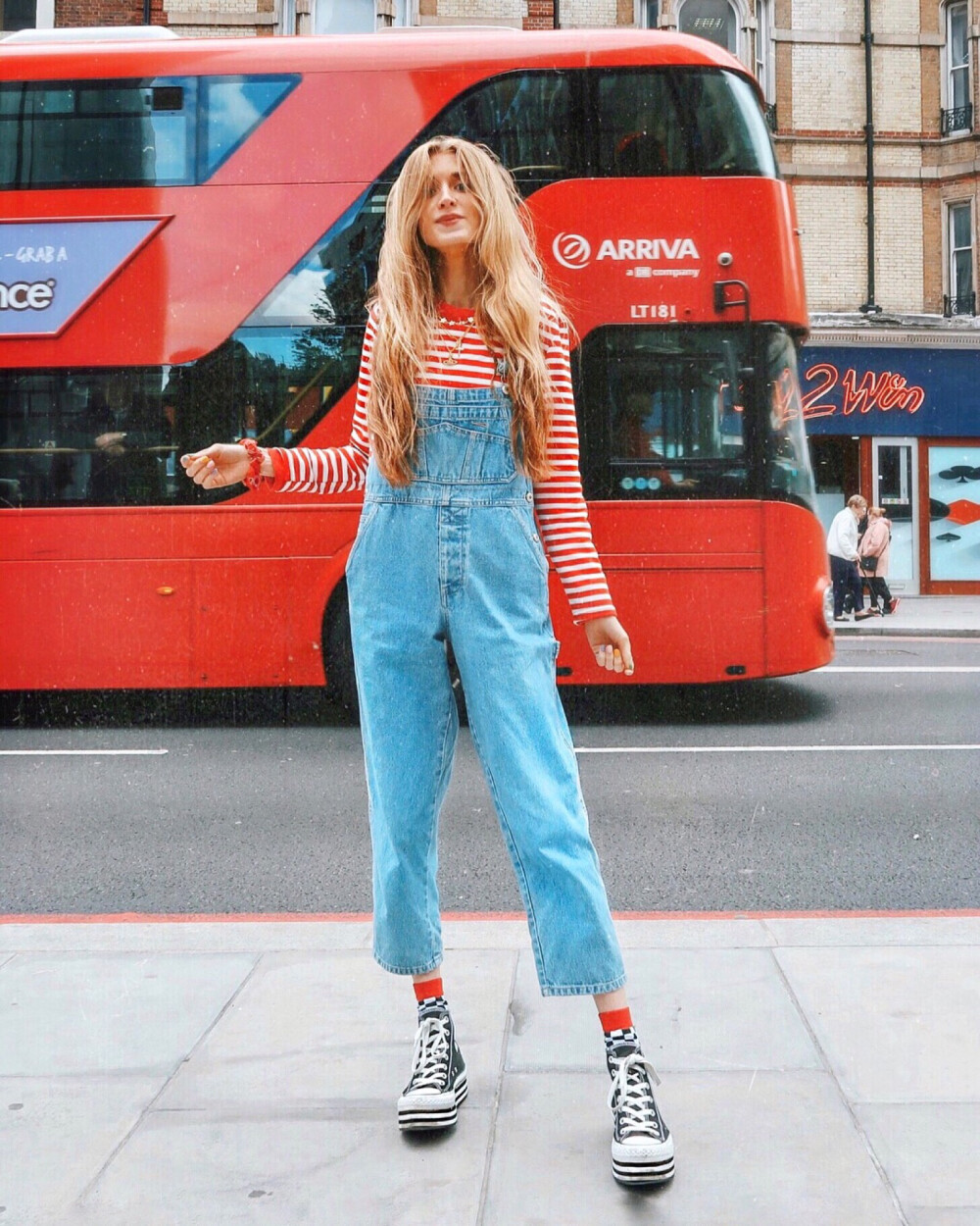 BY爱喝可乐的古娜小姐 ins博主 Olivia Frost