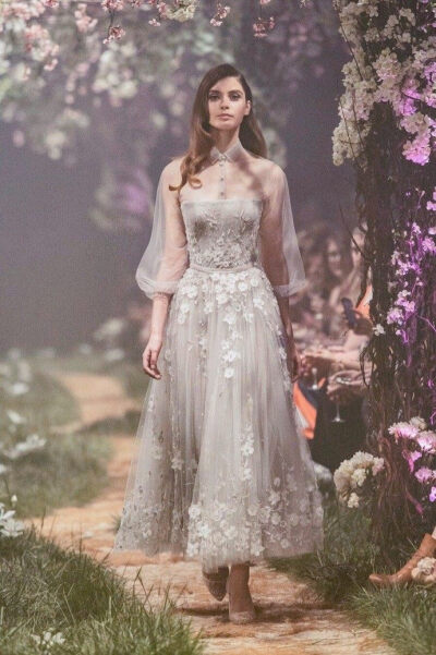 Paolo Sebastian 发布2018新品高定