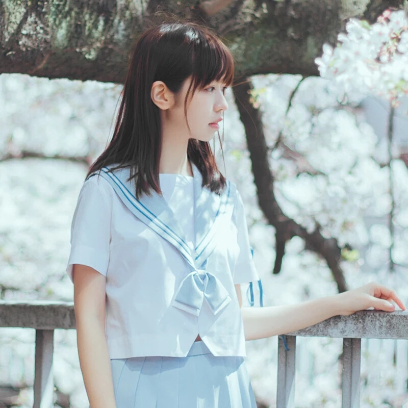水手服