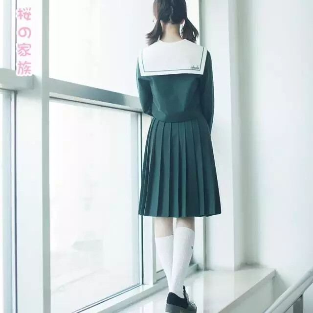 水手服