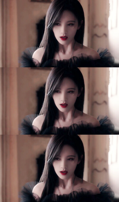 壁纸|鞠婧祎《公主披风》mv
无水印自截自修，抱图留赞♡