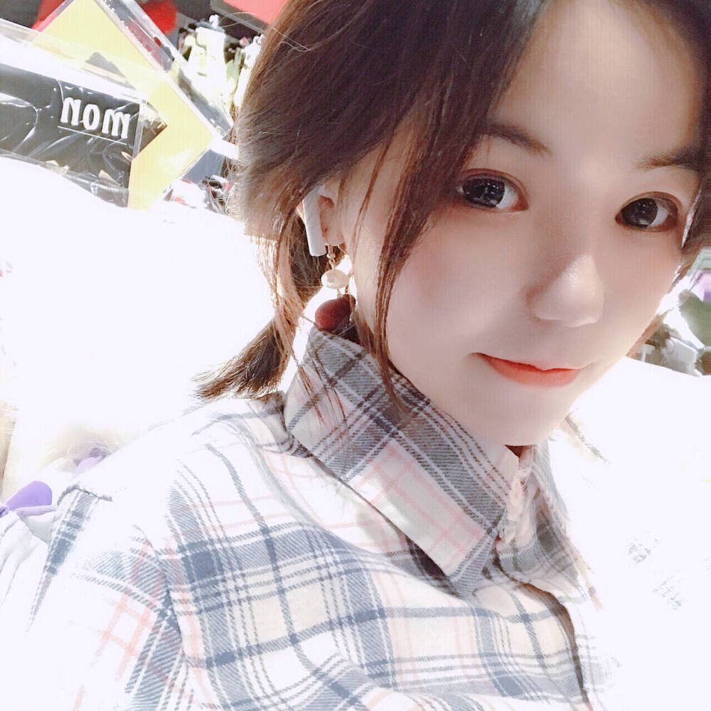 囧菌♡
今日份可爱哒菌菌～♡