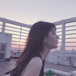 想举手投降想拒绝成长
