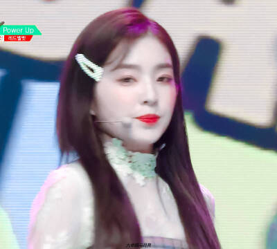 裴柱现 裴珠泫 irene
red velvet 队长