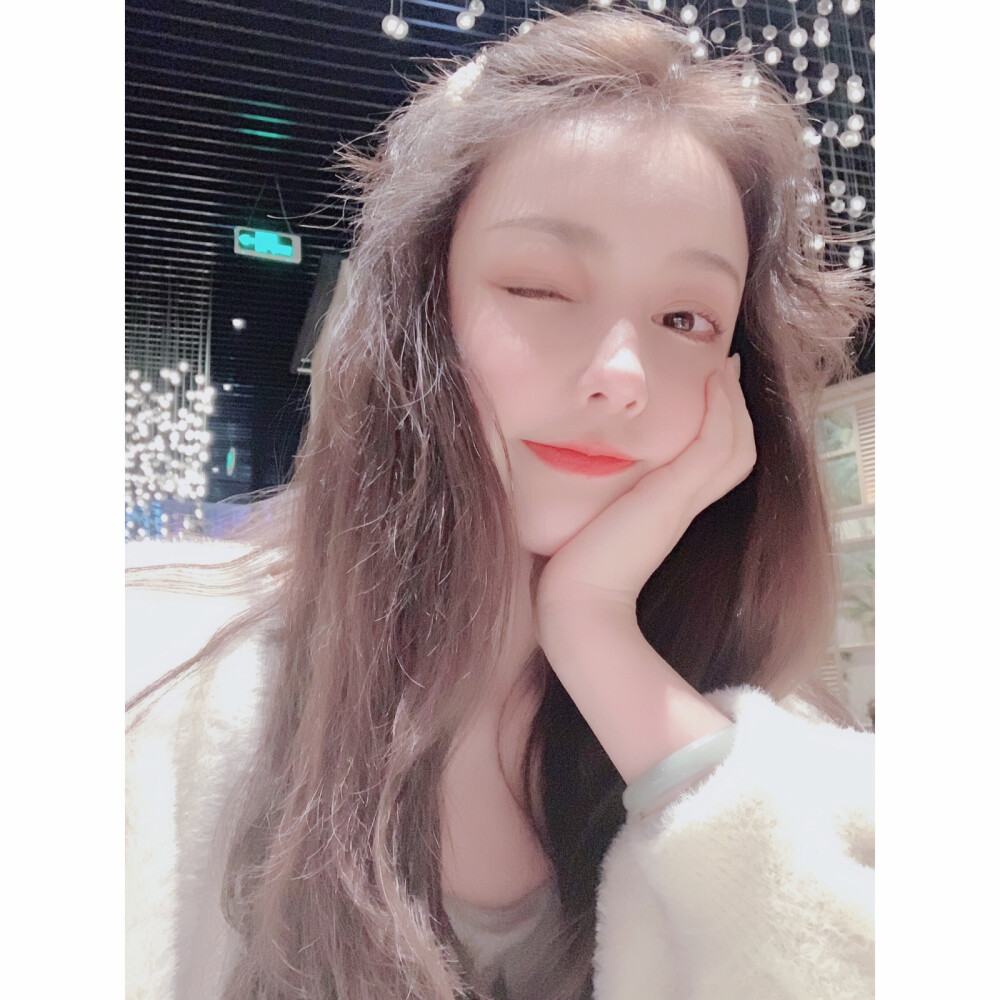 野洵 白边女头 闺蜜
喜收藏 禁二传。