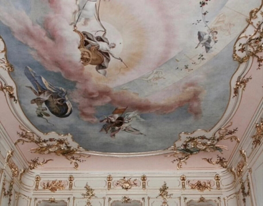 少女壁纸背景图