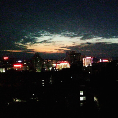 HongCHeng24/学园.光影:夏夜_印象app