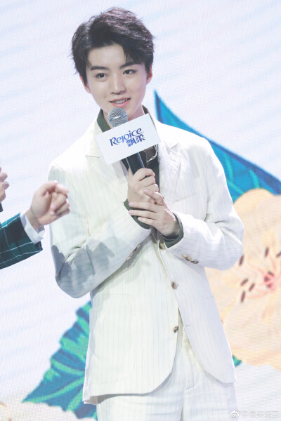 #王俊凯#+#TFBOYS王俊凯#+#TFBOYS#+cr+最美爱豆