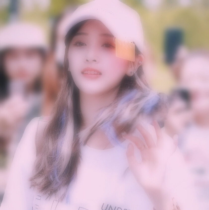 漂亮妹妹谁不爱呢，拿图点赞