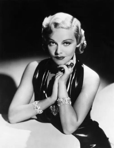 玛德琳卡洛
Madeleine Carroll 1906-1987年
英裔美国女演员